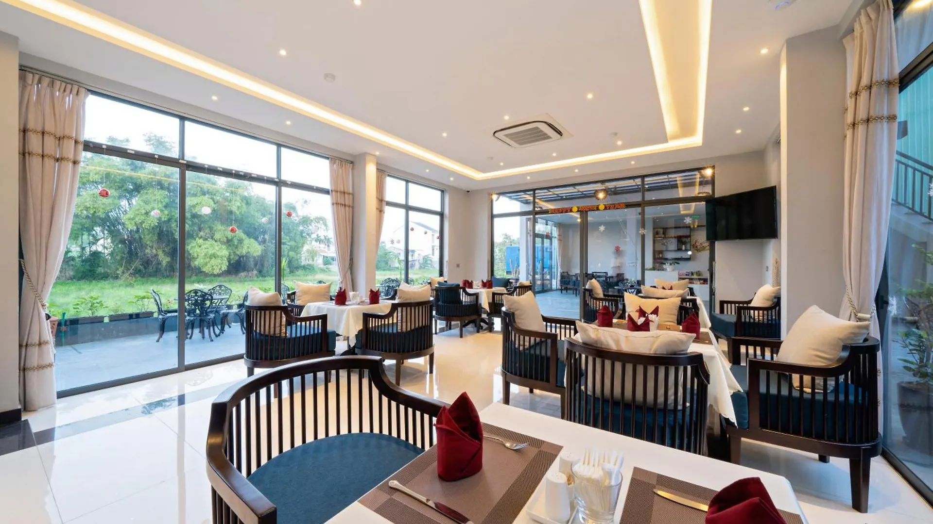 Eco Lux Riverside Hotel & Spa Hoi An